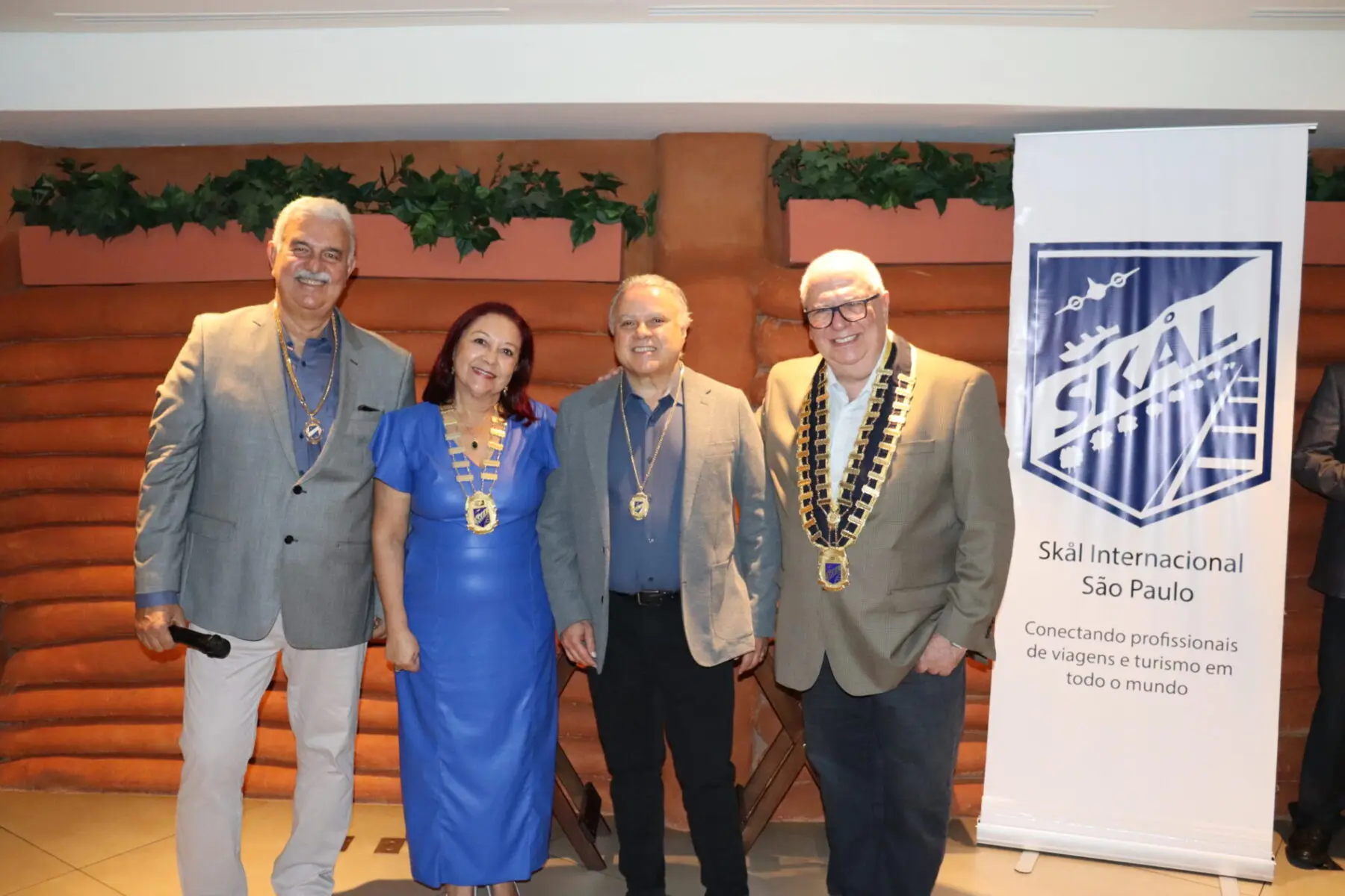 Walter Teixeira, Vera Lucia de Camillis, Carlos Prado e Aristides Cury, todos da Skal Walter Teixeira, Vera Lucia de Camillis, Carlos Prado e Aristides Cury, todos da Skal