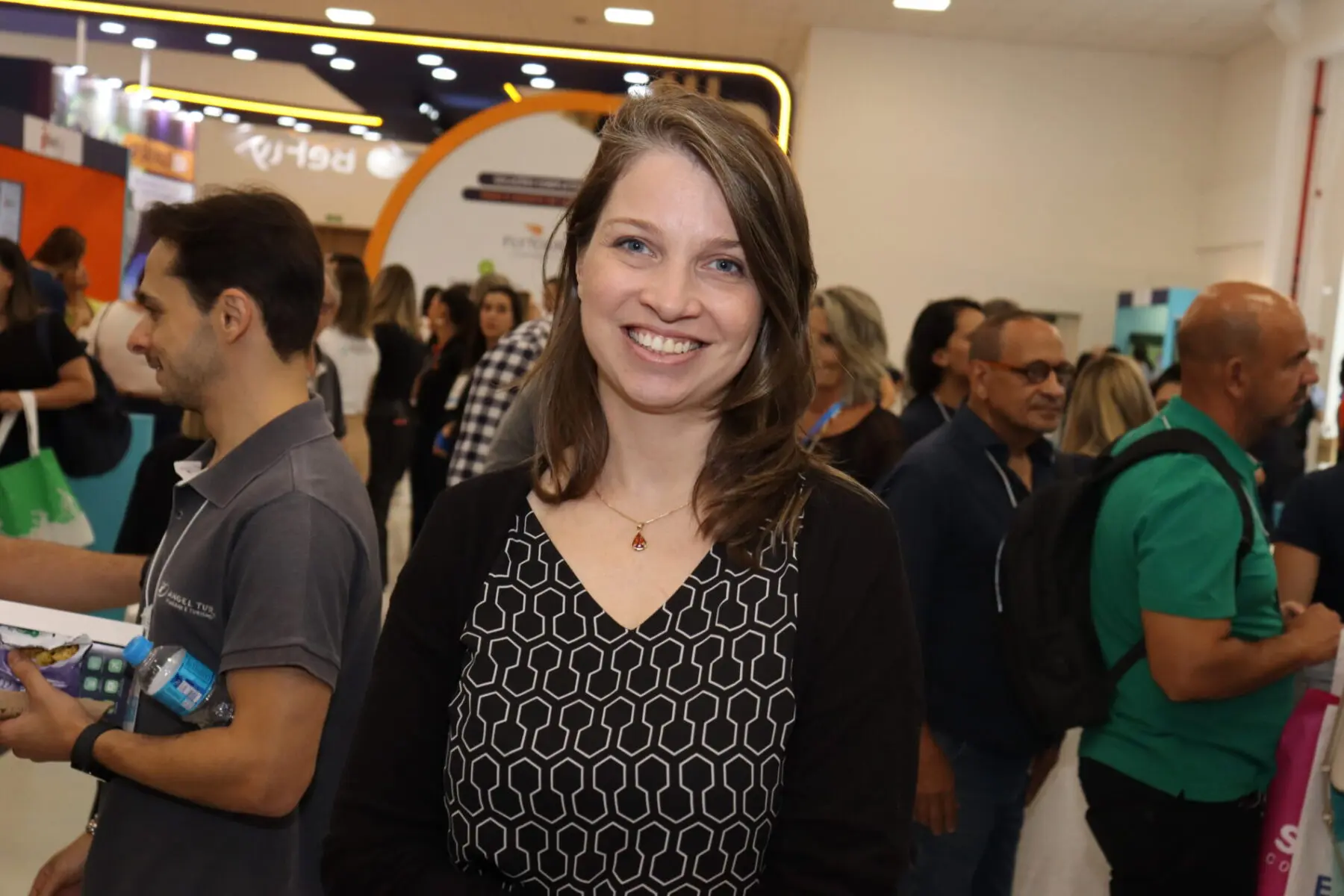 Anna Angotti, nova gerente comercial de seguro viagem da Omint, conta com larga experiência no mercado Anna Angotti, nova gerente comercial de seguro viagem da Omint, conta com larga experiência no mercado