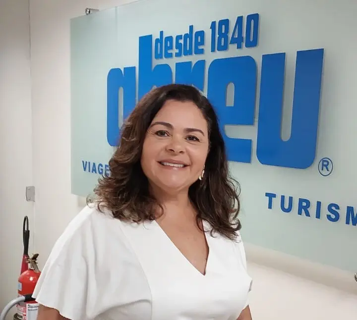 WhatsApp Image 2024-04-03 at 10.53.06 AM Adriana Boeckh, nova diretora de comunicação e marketing