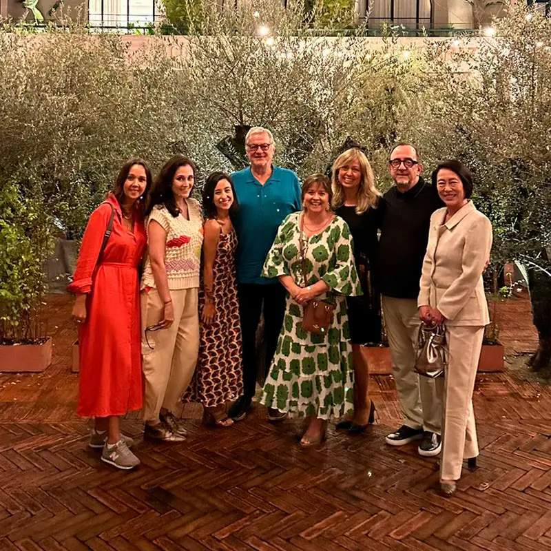 unnamed-6 Equipe de especialistas da Velle Representações e co-fundadores da AmaWaterways no restaurante Taraz, em São Paulo - Foto: Divulgação