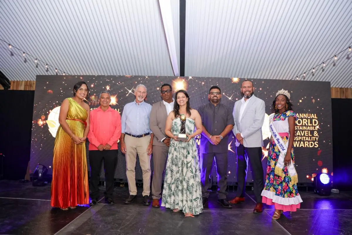 Belize-Tourism-Board-on-World-Sustainable-Travel-and-Hospitality-Awards-2024 Ministro do Turismo de Belize, Anthony Mahler, liderou comitiva do Belize Tourism Board