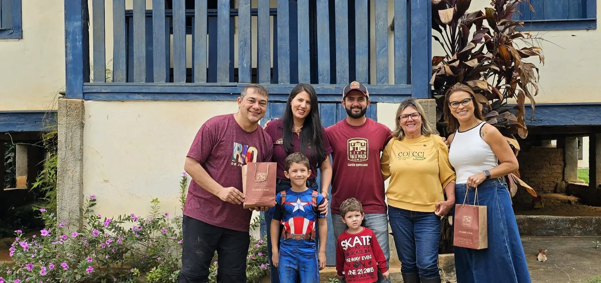 Momento_de_visita_ao_S_tio_Vai_e_Volta-_que_produz_os_caf_s_Rodolphi___Ascom_Setur-RJ Setur-rj fluminense