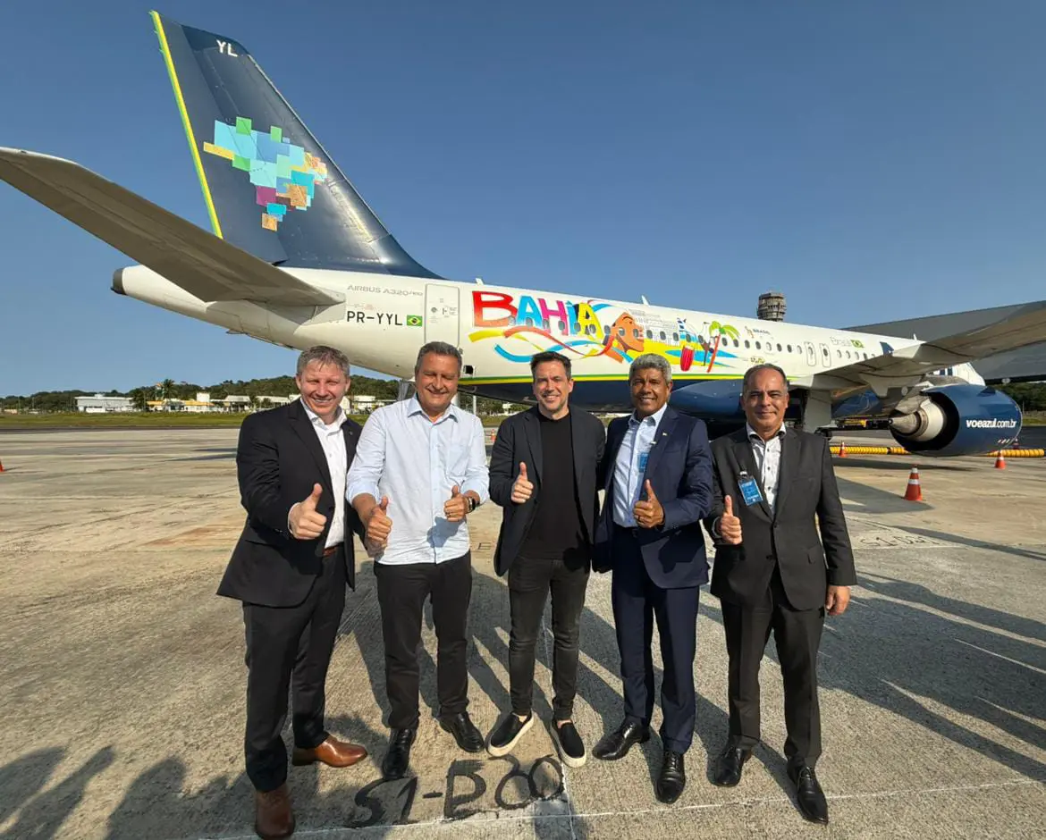 WhatsApp Image 2024-10-11 at 16.11.28 Azul