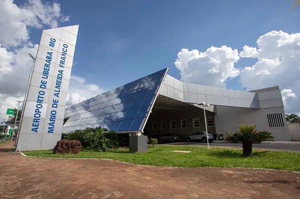 Aeroporto-de-Uberaba-nov24-copiar-1024x681 Aena
