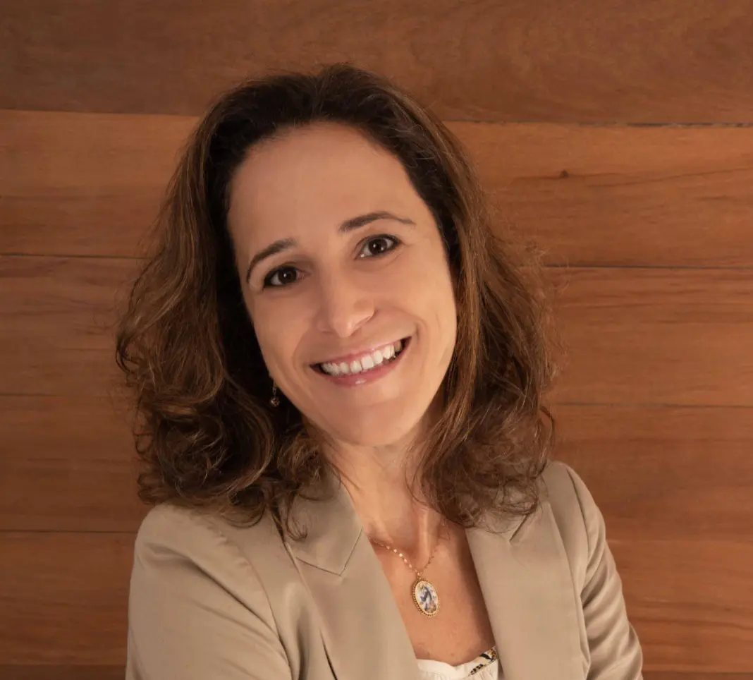 Cristiane Dart, vice-presidente de Comunicação e Marketing da IAWA (Associação Internacional de Mulheres da Aviação) e gerente sênior de Marketing da Sita (Foto; Divulgação)