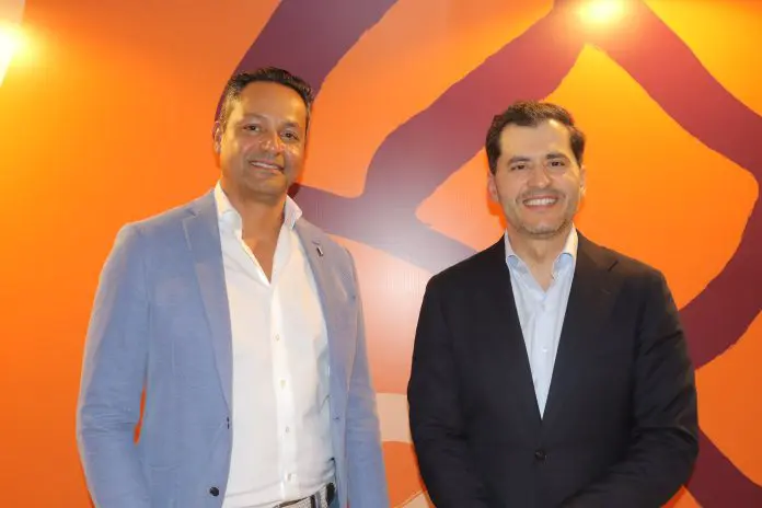 IMG_0996 Fernando Cerna e Rafael Nader, diretores de Vendas e Marketing da Starwood Hotels. Crédito: Maurício Herschander/ Brasilturis