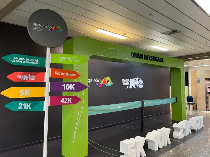 Linha de chegada da Maratona do Rio no Desembarque Doméstico do Rio Galeão. Crédito: Divulgação