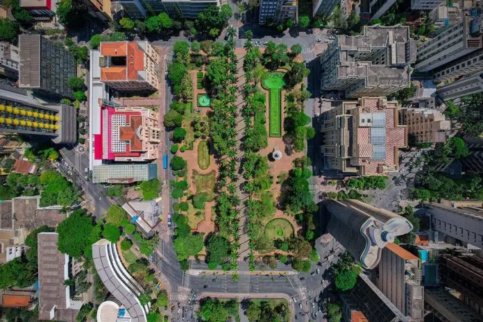 Embratur apoia edital pioneiro que une turismo e créditos de carbono para compensar emissões de gases do efeito estufa Embratur apoia edital pioneiro que une turismo e créditos de carbono para compensar emissões de gases do efeito estufa