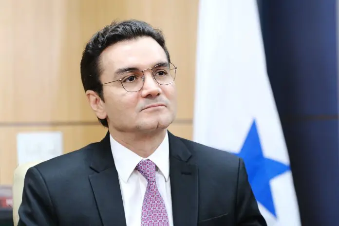 Celso Sabino confirma saída do Ministério do Turismo ao União Brasil após pressão do partido; Lula ainda não marcou reunião oficial