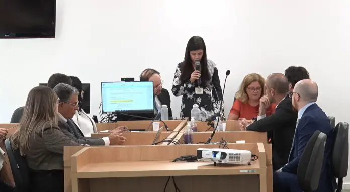 Audiência, transmitida ao vivo e salva no Youtube, apresentou nova plataforma para credores do processo e caso 123 Milhas ganha novo capítulo. Crédito: Reprodução/Youtube