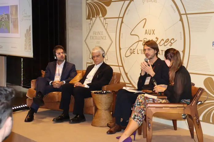 Filipe Assis, João Braga, Sébastien Quéquet e Adriana Cavalcanti durante painel no France Excellence 2025. Crédito: Maurício Herschander/ Brasilturis