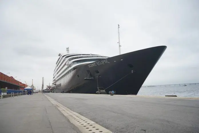 A ausência de cruzeiros nacionais abre espaço para um novo nicho: o de viajantes internacionais no Recife. Crédito: Gabriel Mendes cruzeiros recife pernambuco