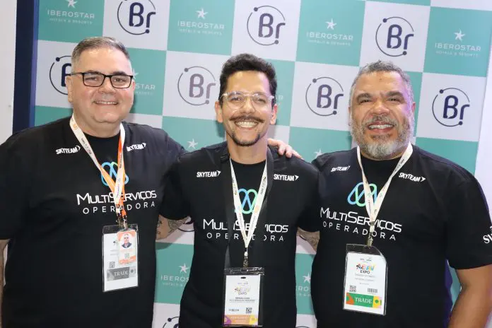 Marcelo Figueiredo, Sérgio Dias e Fabiano Schmidt, todos da Skyteam. Crédito: Felipe Lima/Brasilturis Marcelo Figueiredo, Sérgio Dias e Fabiano Schmidt, todos da Skyteam. Crédito: Felipe Lima/Brasilturis