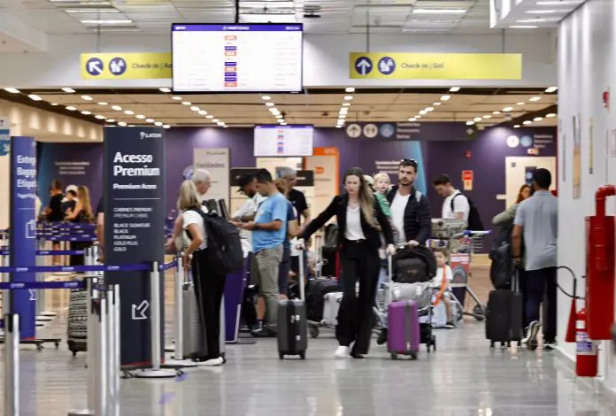 Aeroporto de Foz do Iguaçu espera movimentar 125 mil passageiros durante festas de final de ano