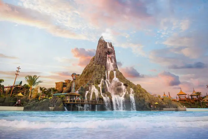 Universal Volcano Bay passa a operar com pagamentos eletrônicos e reforça estratégia de experiência integrada para visitantes em Orlando. Crédito: Divulgação / Universal Orlando Resort