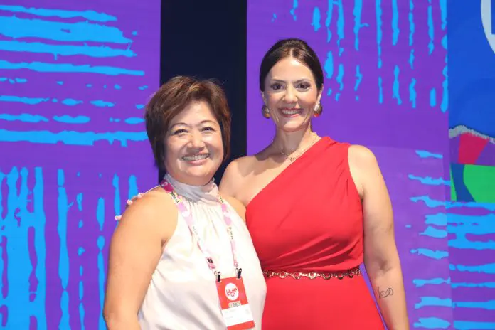 Fabia Tanabe, da MPI Brazil, e Luana Nogueira, da Alagev. Crédito: Maurício Herschander/Brasilturis