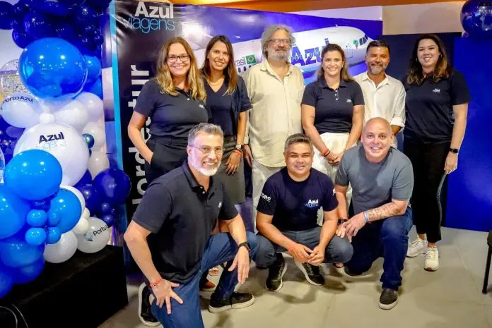 Representantes da Azul Viagens e do Turismo de Porto Seguro no Nordestur 2026. Crédito: Joao Cordeiro