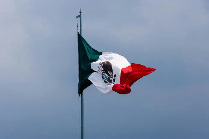Autoridades reforçam segurança em aeroportos e orientam turistas a evitar deslocamentos não essenciais no México. Crédito: Roger Ce/pexels Autoridades reforçam segurança em aeroportos e orientam turistas a evitar deslocamentos não essenciais no México. Crédito: Roger Ce/pexels
