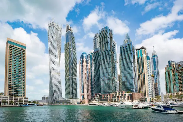 Conflito no Oriente Médio provoca alerta global e impactos na aviação e hotelaria Crédito: Timo Volz/pexels