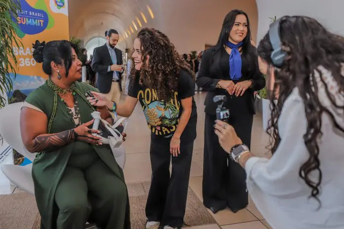 A versão anterior do evento, realizada em 2025, também contou com transmissão ao vivo e ampla participação do público online. Crédito: Renato Vaz/Embratur