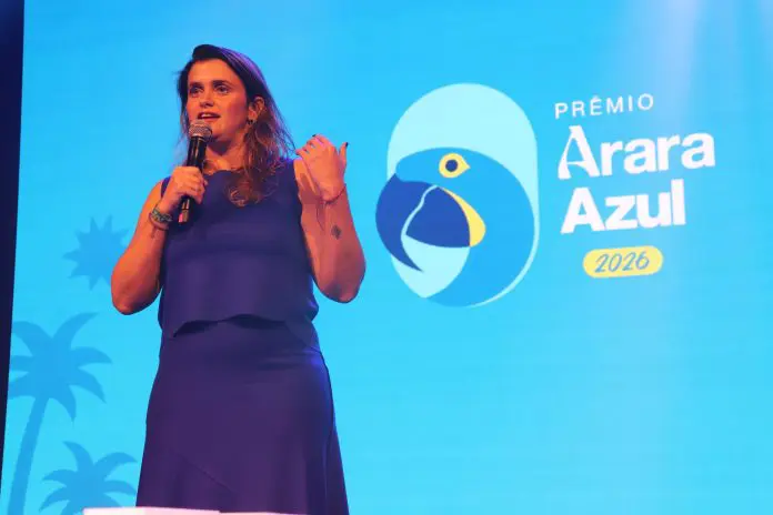 Giulliana Mesquita, head da Azul Viagens, durante cerimônia de premiação do Arara Azul Crédito: Kamilla Alves/Brasilturis