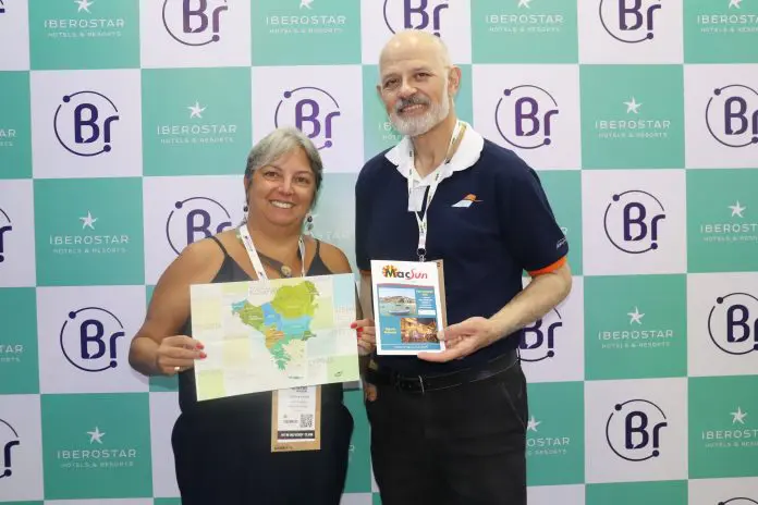 Cris Courty e Altamiro Medici, da AirlinePros Crédito: Kamilla Alves/Brasilturis