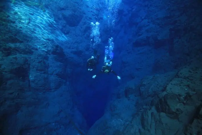 Lagoa Misteriosa abre Temporada Azul 2026 e convida visitantes para uma imersão única na natureza. Crédito: Divulgação