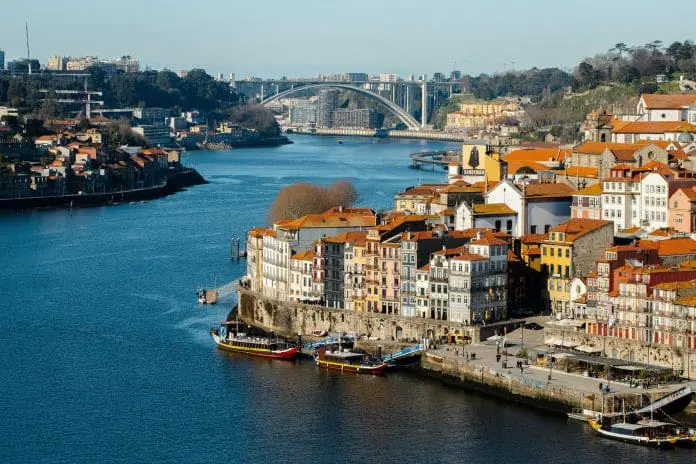 Interior de Portugal recebe novos investimentos para diversificar turismo. Crédito: Efrem Efre/pexels