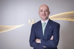 Ahmet Olmuştur ocupava a posição de CCO e agora assume como CEO da Turkish Airlines. Crédito: Divulgação/Turkish Airlines