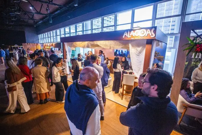 Setur promove Alagoas como destino estratégico para casamentos durante participação inédita no Evento Casar.com. Crédito: Lucas Meneses/Ascom Setur Setur promove Alagoas como destino estratégico para casamentos durante participação inédita no Evento Casar.com. Crédito: Lucas Meneses/Ascom Setur