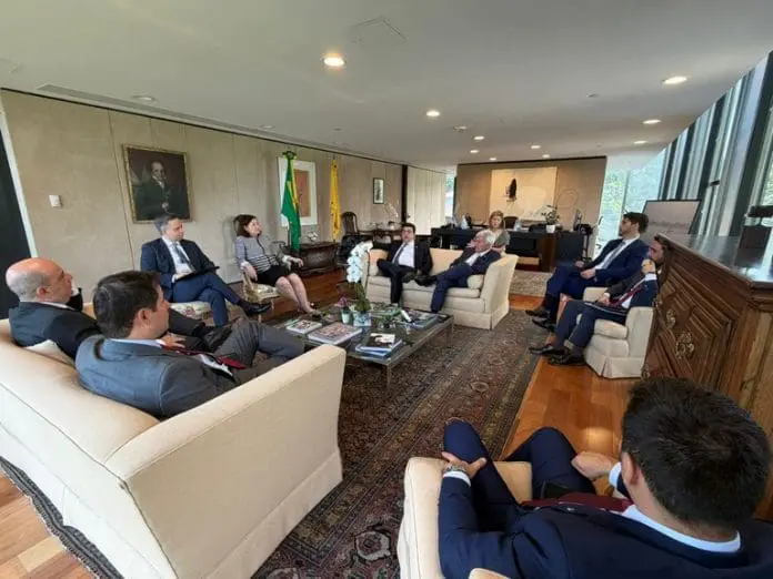 Representantes da Anac e FAA discutiram cooperação bilateral para modernização da aviação civil. Crédito: Divulgação/Anac Representantes da Anac e FAA discutiram cooperação bilateral para modernização da aviação civil. Crédito: Divulgação/Anac