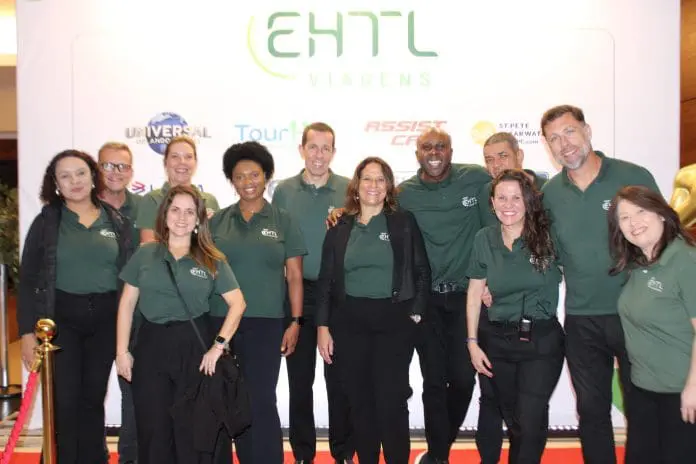 Equipe da EHTL presente no evento. Crédito: Maurício Herschander/ Brasilturis
