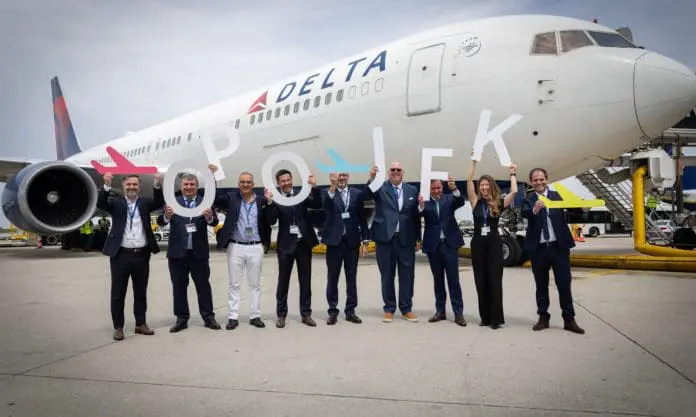 Delta Air Lines inaugurou operação diária entre Porto e Nova Iorque-JFK com aeronave Boeing 767-300. Crédito: Divulgação/Delta Air Lines