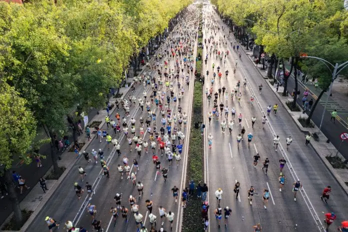 Futebol e esportes de luta lideram interesse dos brasileiros no turismo esportivo. Corridas e maratonas correspondem a 20% de interesse, segundo pesquisa. Crédito: Divulgação / Maximum Boxing