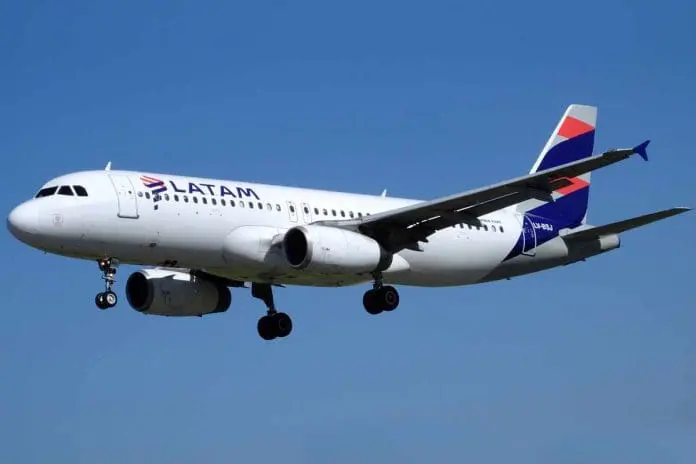 Latam retoma voos em Juiz de Fora e amplia conexões via Guarulhos, fortalecendo turismo e mobilidade na Zona da Mata. Crédito: Divulgação