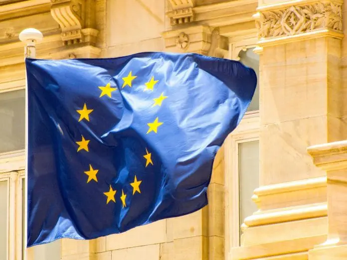Acordo Mercosul–UE fortalece integração econômica entre os blocos. Crédito: Daniel Kružík/pexels