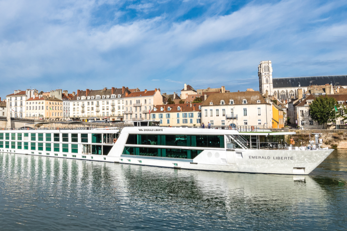 Emerald Cruises amplia presença no mercado brasileiro com roteiro fluvial premium totalmente adaptado ao público nacional. Crédito: Divulgação/Emerald Cruises