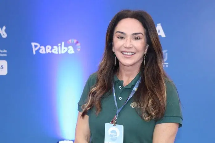 Cristiane Teixeira (Luck Receptivo Paraíba)