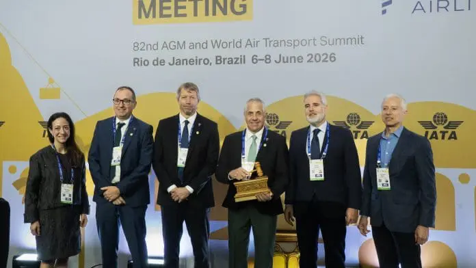 Maria Elisa Curcio, Juan Jose Tohá, Jerome Cadier, Roberto Alvo, Ramiro Alfonsin e Juan Carlos Menció. Crédito: Divulgação Latam