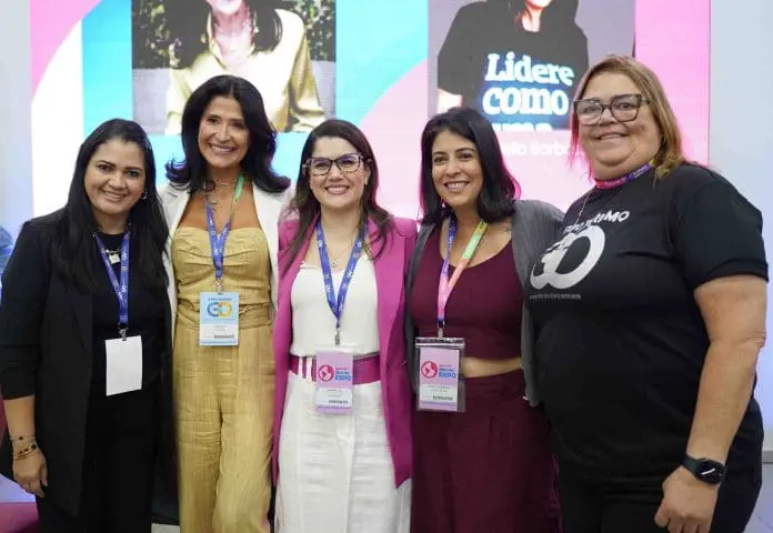 Rose Páscoa, Patty Leone, Vanessa Leal, Daniella Barbosa e Eliene Meirelles no Conexão Elas na Expo 2025 Crédito: Divulgação/Expo Turismo Goiás Rose Páscoa, Patty Leone, Vanessa Leal, Daniella Barbosa e Eliene Meirelles no Conexão Elas na Expo 2025 Crédito: Divulgação/Expo Turismo Goiás