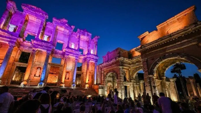 Projeto de Museus Noturnos da Turquia lança sua terceira temporada em 20 Sítios de Patrimônio Icônicos. Crédito: Divulgação Projeto de Museus Noturnos da Turquia lança sua terceira temporada em 20 Sítios de Patrimônio Icônicos. Crédito: Divulgação