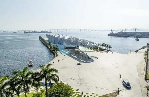 Rio terá programação gratuita no Corpus Christi com exposições, oficinas, arraiá e atrações infantis em dois museus.