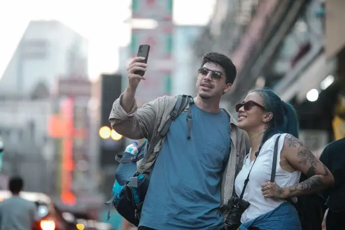 Plataforma da Brand USA reúne informações sobre vistos e imigração para turistas que viajarão aos Estados Unidos durante a Copa. Crédito: George Pak/pexels Plataforma da Brand USA reúne informações sobre vistos e imigração para turistas que viajarão aos Estados Unidos durante a Copa. Crédito: George Pak/pexels