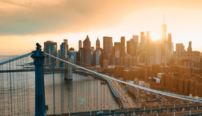 Ferramentas de inteligência artificial ajudam torcedores a planejar viagens e explorar destinos além dos estádios. Crédito: Divulgação/Brand USA Ferramentas de inteligência artificial ajudam torcedores a planejar viagens e explorar destinos além dos estádios. Crédito: Divulgação/Brand USA