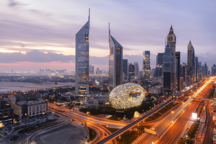 Emirates oferece hospedagem gratuita e benefícios para passageiros que visitarem ou fizerem conexão em Dubai. Crédito: Divulgação/Emirates