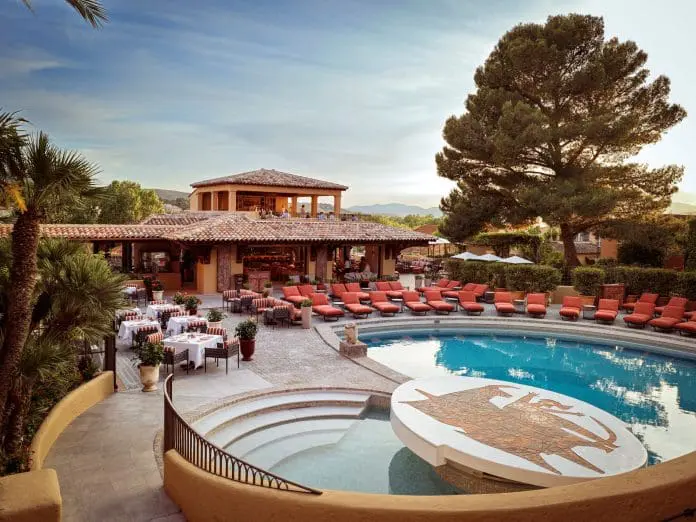 O Byblos Saint-Tropez prepara as celebrações de seus 60 anos com o Brasil consolidado como seu terceiro maior mercado emissor. Crédito: Divulgação/Byblos Saint-Tropez