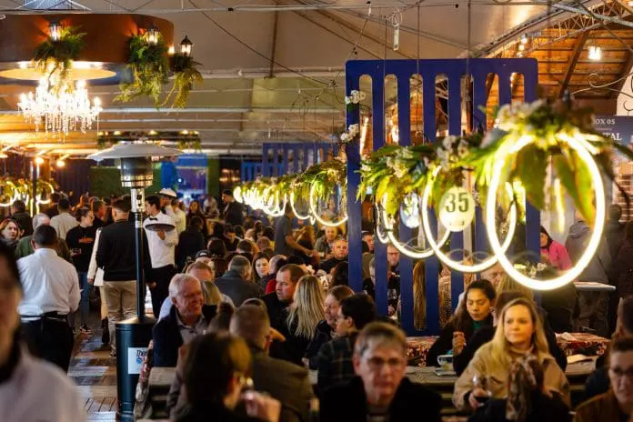 Festival Gastronômico de Pomerode chega à 20ª edição com pratos históricos, chefs convidados e quase 120 opções gastronômicas. Festival Gastronômico de Pomerode chega à 20ª edição com pratos históricos, chefs convidados e quase 120 opções gastronômicas.