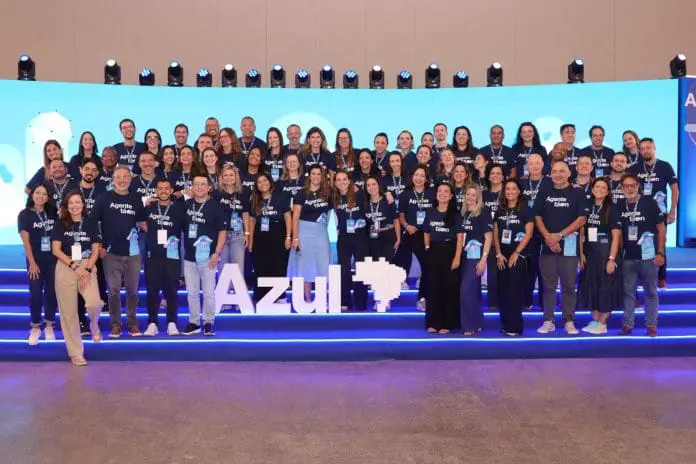 Azul Viagens reformula campanha Agente Tá On e amplia ferramentas de acompanhamento para os agentes de viagens. Crédito: Divulgação/Azul Viagens Azul Viagens reformula campanha Agente Tá On e amplia ferramentas de acompanhamento para os agentes de viagens. Crédito: Divulgação/Azul Viagens
