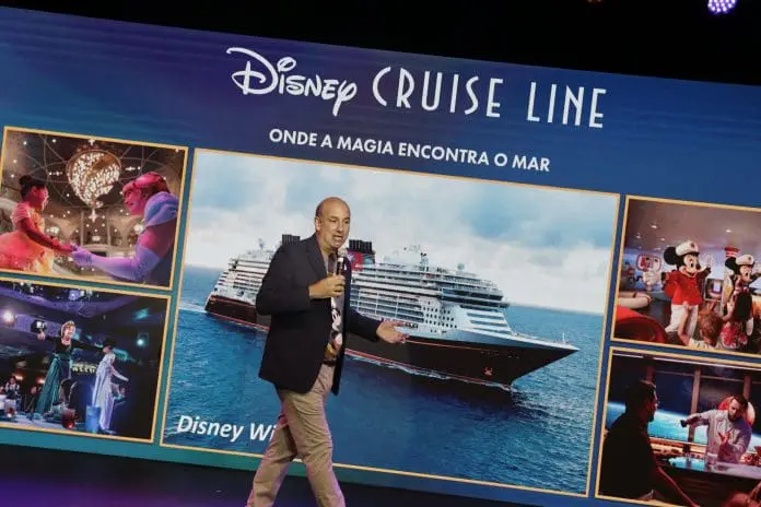 Alexander Haim destacou o crescimento da Disney Cruise Line no Brasil durante evento de capacitação realizado em São Paulo para agentes de viagens da América Latina. Crédito: Felipe Lima/Brasilturis Alexander Haim destacou o crescimento da Disney Cruise Line no Brasil durante evento de capacitação realizado em São Paulo para agentes de viagens da América Latina. Crédito: Felipe Lima/Brasilturis