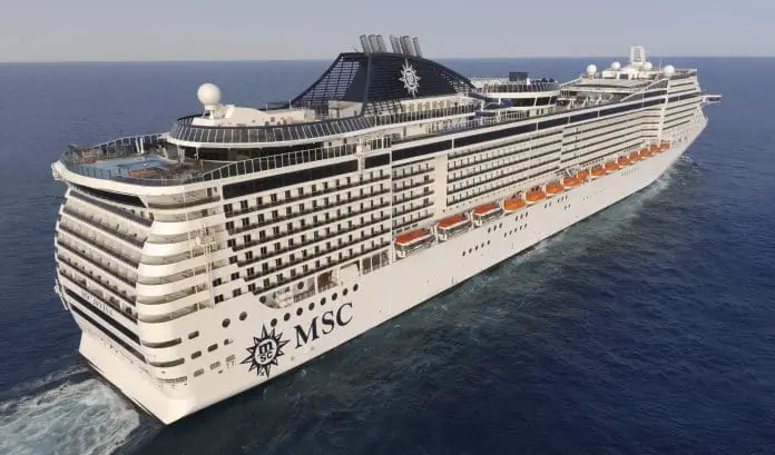 Pela primeira vez oferecendo itinerários regulares no Brasil, o MSC Divina fará minicruzeiros de três a cinco noites Crédito: Divulgação/MSC Cruzeiros